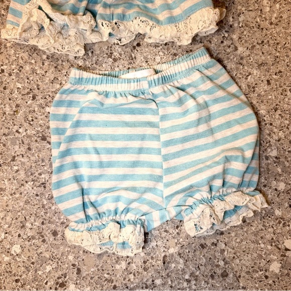 Isobella & Chloe Baby Girl's Blue and Cream Matching Set with Ruffles -9M⭐👶 - Picture 6 of 6